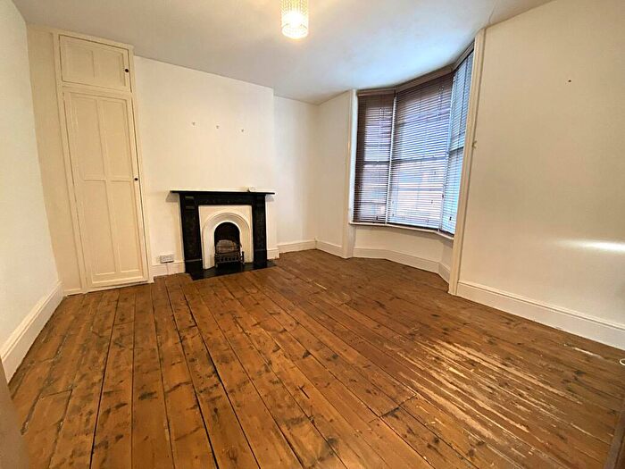 4 Bedroom Terraced House To Rent In Old Dover Road, Canterbury, CT1