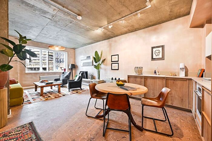 2 Bedroom Flat For Sale In The Curve, Ladbroke Grove, London, W10