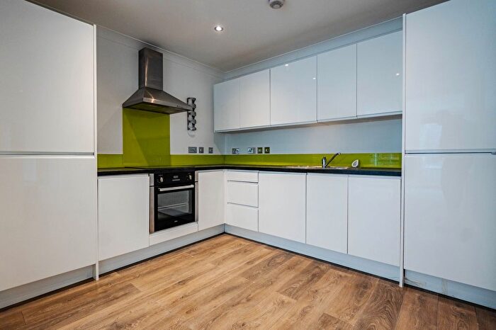 2 Bedroom Flat For Sale In The Pulse, High Street North, Dunstable, LU6