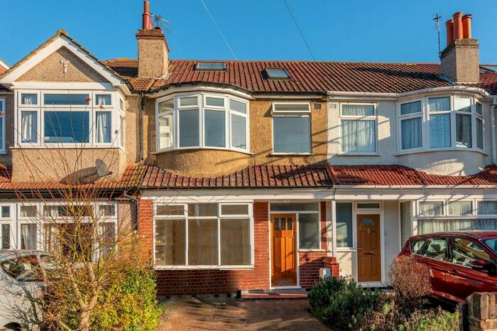 4 Bedroom Terraced House To Rent In Largewood Avenue, Surbiton, KT6