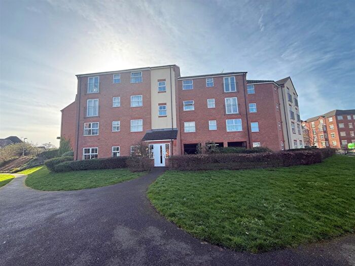 2 Bedroom Flat To Rent In Wharf Lane, Solihull, B91