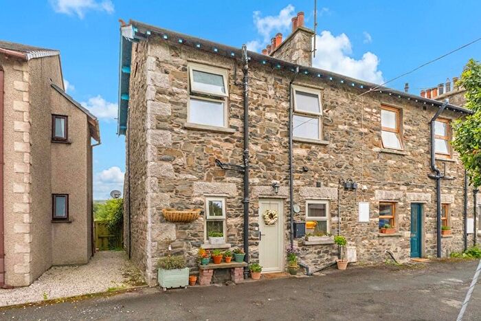 2 Bedroom End Of Terrace House For Sale In Woodside Road, Endmoor, LA8