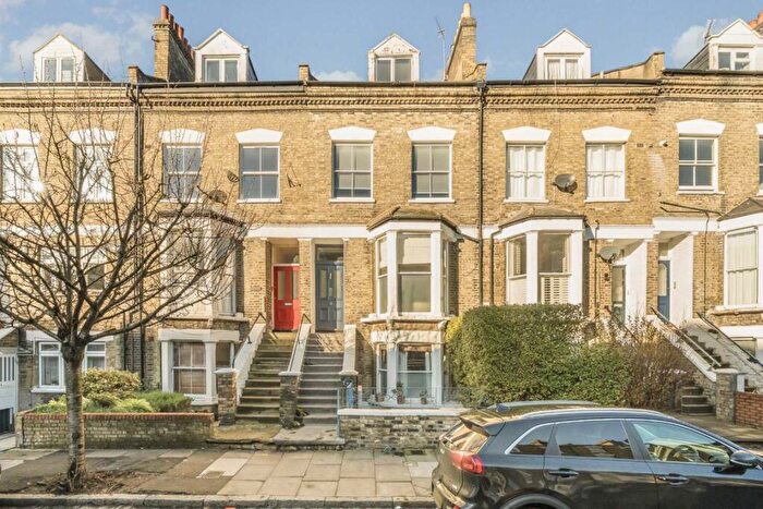 1 Bedroom Flat For Sale In Woodstock Road, London, N4