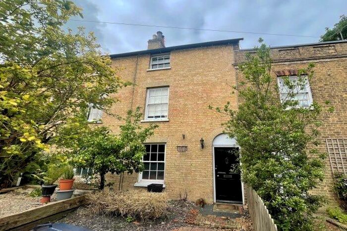 2 Bedroom Flat To Rent In Ermine Street, Huntingdon, PE29