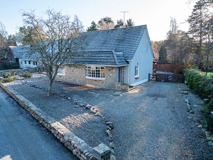 3 Bedroom Bungalow For Sale In Inverdruie, Aviemore, PH22