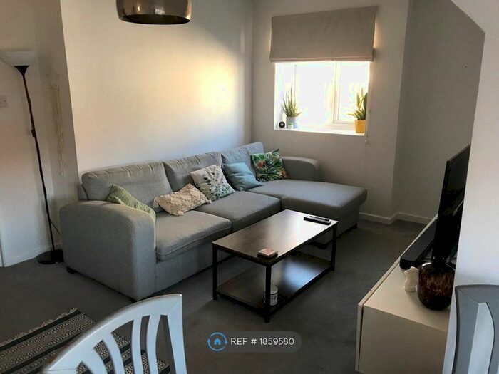 1 Bedroom Flat To Rent In Selborne Place, Hove, BN3