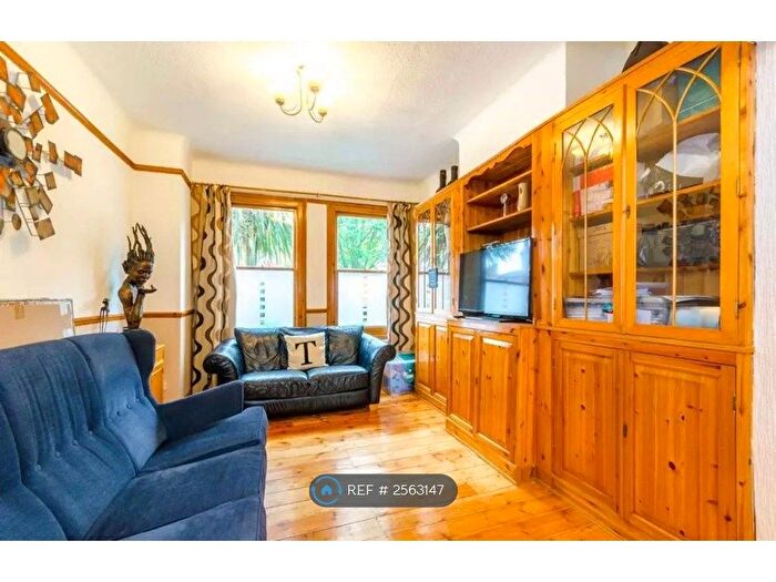 3 Bedroom Terraced House To Rent In Gladstone Avenue, London, N22