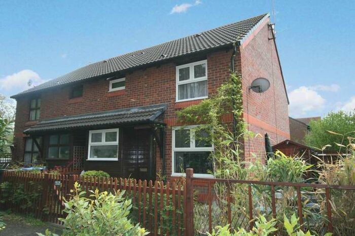1 Bedroom House To Rent In Goldsworth Park, Woking, Surrey, GU21