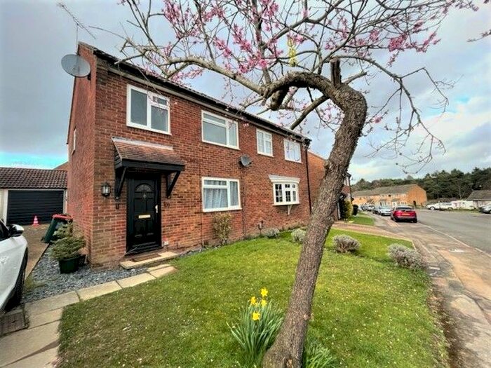 3 Bedroom Property To Rent In Heathfield, Crawley, RH10