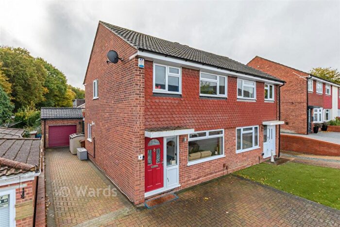 3 Bedroom Semi-Detached House For Sale In Medlar Grove, Hempstead, Gillingham, Kent, ME7
