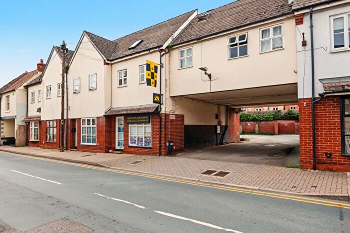 2 Bedroom Flat For Sale In High Street, Bidford-On-Avon, B50