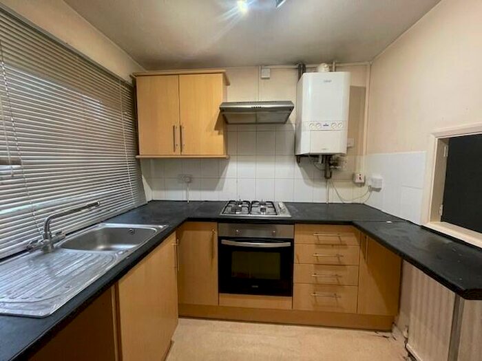 2 Bedroom End Of Terrace House To Rent In Larne Road, Lincoln, LN5