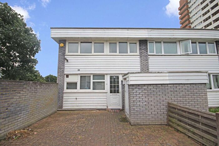 3 Bedroom Terraced House To Rent In Ferraro Close, Hounslow, TW5