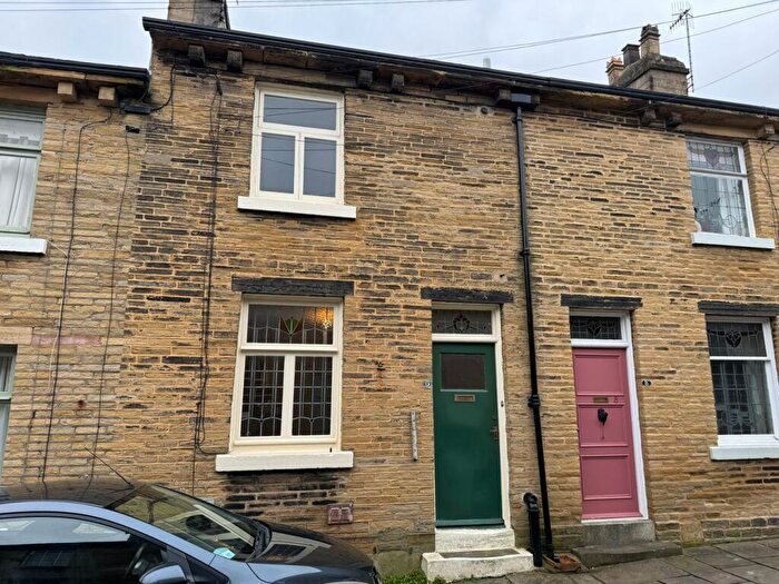 2 Bedroom Terraced House To Rent In Amelia Street, Saltaire, Shipley, BD18