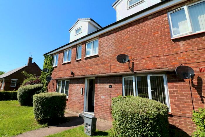 2 Bedroom Apartment To Rent In Dale Mews, Gawsworth Road, Great Sutton, Ellesmere Port, Cheshire, CH66