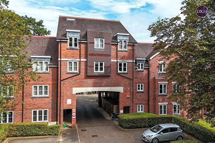 1 Bedroom Flat To Rent In Lockhart Road, Watford, Hertfordshire, WD17