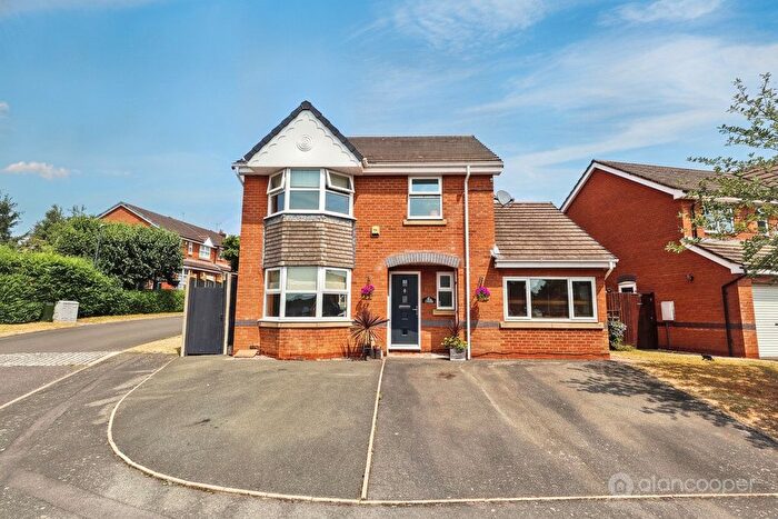 4 Bedroom Detached House For Sale In Kiln Close, Manor Park, Nuneaton, CV10