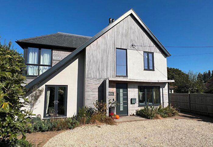 4 Bedroom Detached House For Sale In Coxham Lane, Steyning, West Sussex, BN44