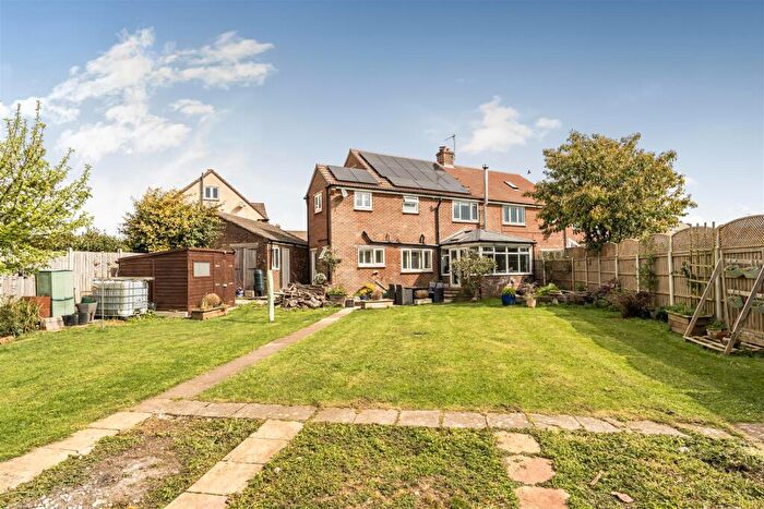 3 Bedroom Semi Detached House For Sale In Combe Park, Yeovil, Somerset, BA21