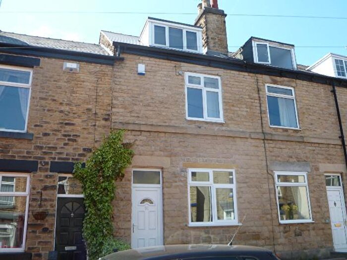 3 Bedroom Terraced House To Rent In Tasker Road, Crookes, S10
