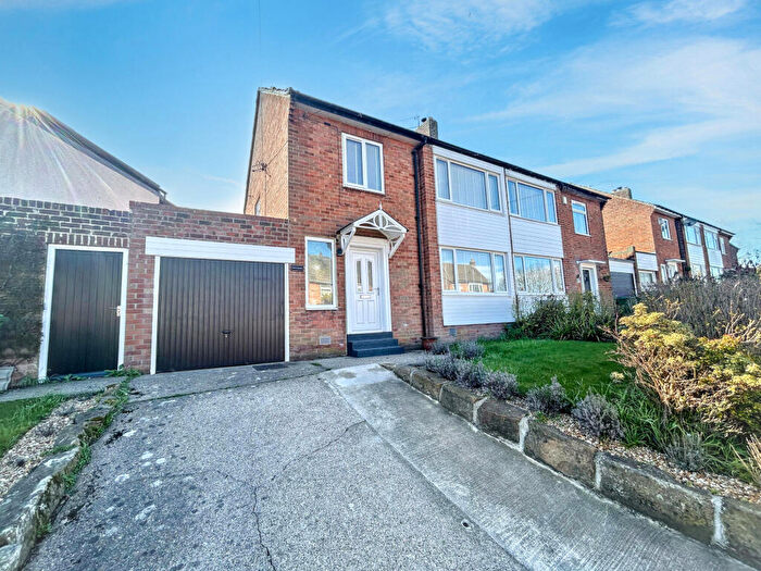 4 Bedroom Semi-Detached House For Sale In Strathmore Avenue, Rowlands Gill, Tyne And Wear, NE39