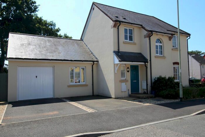 3 Bedroom Property To Rent In Lupin Way, Willand, Cullompton, EX15