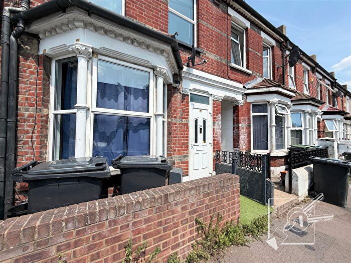 3 Bedroom Terraced House To Rent In Granville Road, Gravesend, DA11
