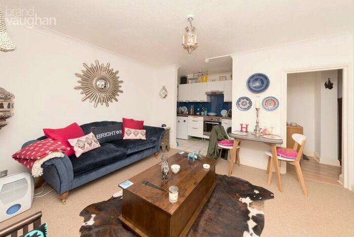 1 Bedroom Apartment To Rent In Marine Parade, Brighton, East Sussex, BN2