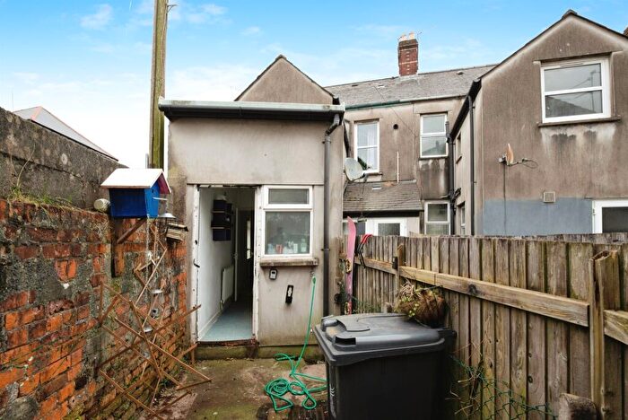 2 Bedroom End Of Terrace House For Sale In Craddock Street, Cardiff, CF11