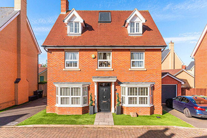5 Bedroom Detached House For Sale In Chapmans Close Little Canfield Dunmow, CM6
