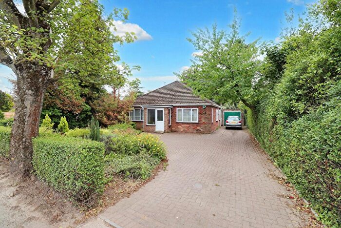 3 Bedroom Detached Bungalow For Sale In Wardentree Lane, Pinchbeck, PE11