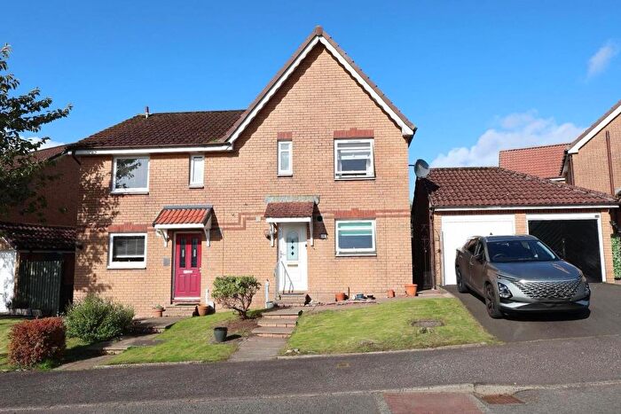 3 Bedroom Semi-Detached House For Sale In Swallow Crescent, Inverkip, Greenock, PA16