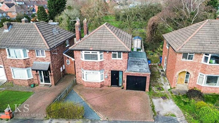 3 Bedroom Detached House For Sale In Darwin Road, Mickleover, DE3