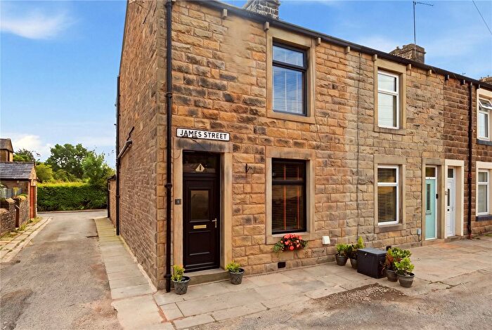 3 Bedroom End Of Terrace House For Sale In James Street, Salterforth, Barnoldswick, Lancashire, BB18