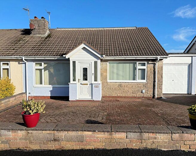 4 Bedroom Semi Detached House For Sale In Y Groesffordd, Bryncrug, Gwynedd, LL36