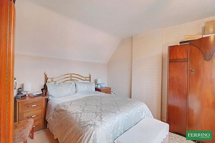 2 Bedroom Bungalow For Sale In Kimberley Drive, Lydney, Gloucestershire., GL15