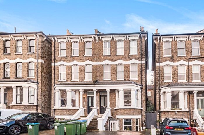 1 Bedroom Flat To Rent In Bennett Park Blackheath, SE3