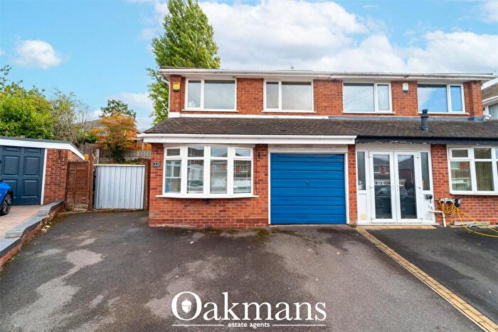 3 Bedroom Semi-Detached House For Sale In The Hayes, Birmingham, West Midlands, B31