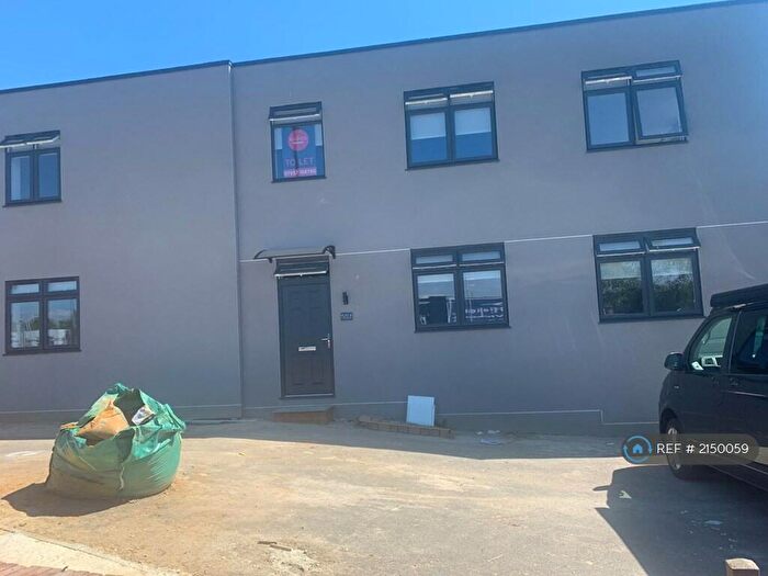 Studio To Rent In London Road, Burgess Hill, RH15