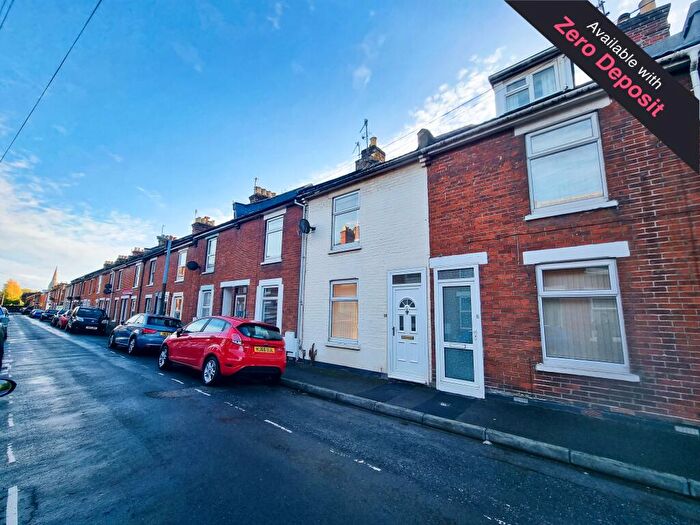 2 Bedroom House To Rent In George Street, Salisbury, SP2