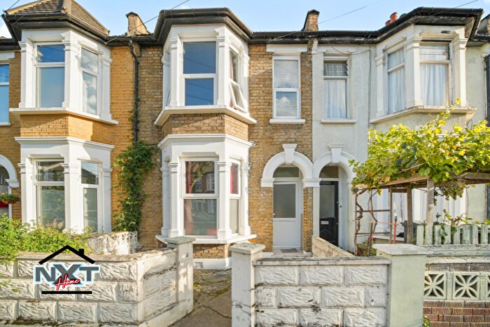 3 Bedroom Terraced House For Sale In Radlix Road, London, E10