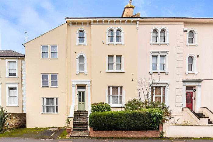 1 Bedroom Apartment To Rent In Cadogan Road, KT6