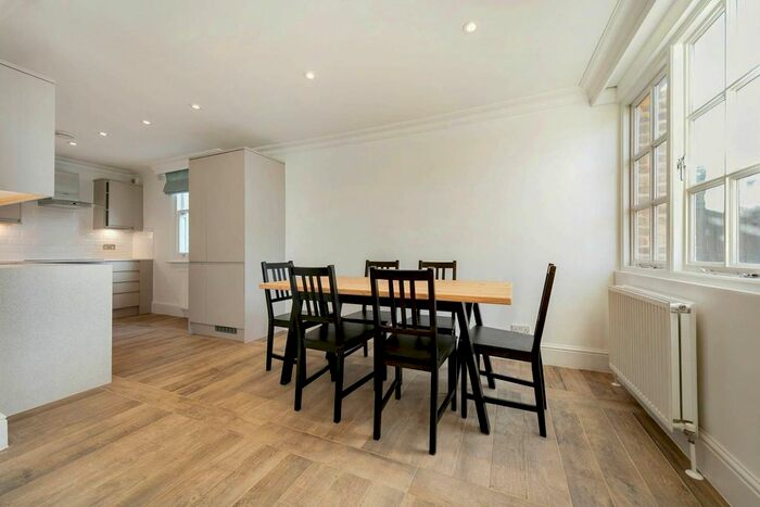 4 Bedroom Flat To Rent In Rodenhurst Road, Abbeville Village, London, SW4