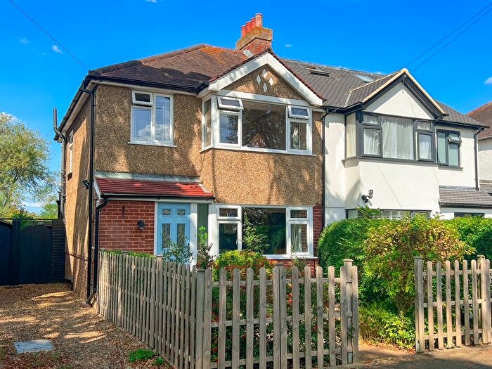 3 Bedroom Semi-Detached House For Sale In Molesey Park Road, West Molesey, KT8