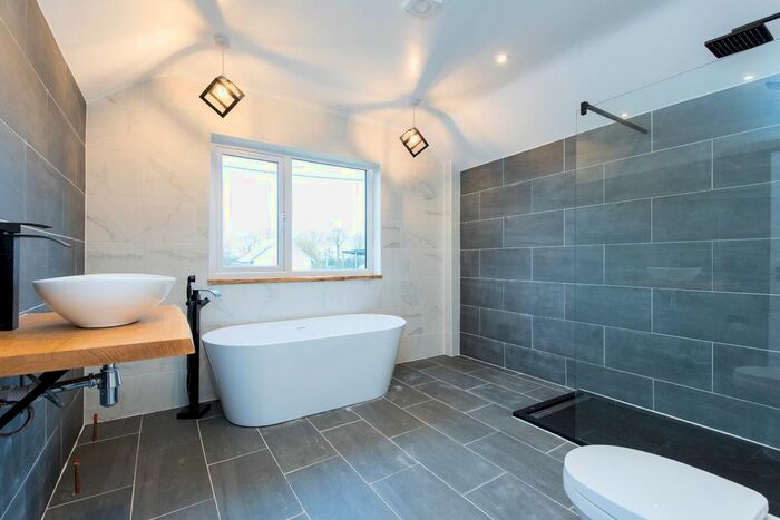 3 Bedroom Semi-Detached House For Sale In Box Bush Lane, Hewish, Weston-Super-Mare, BS24