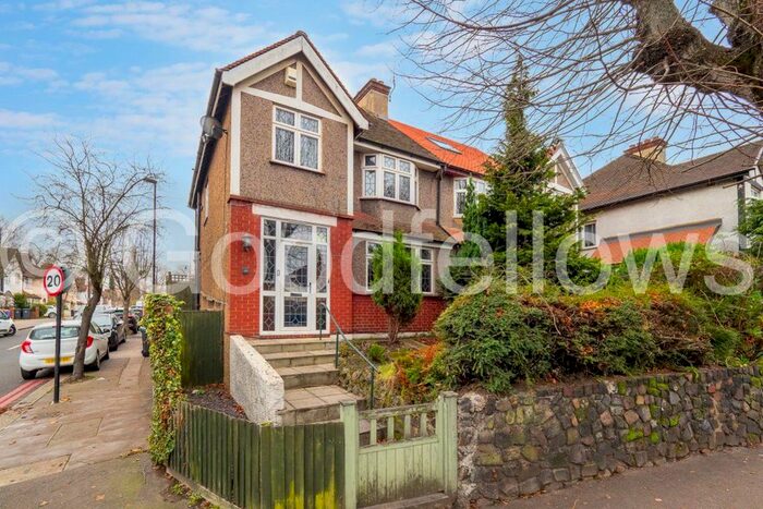 3 Bedroom Semi-Detached House To Rent In Croydon Road, Beddington, Croydon CR0