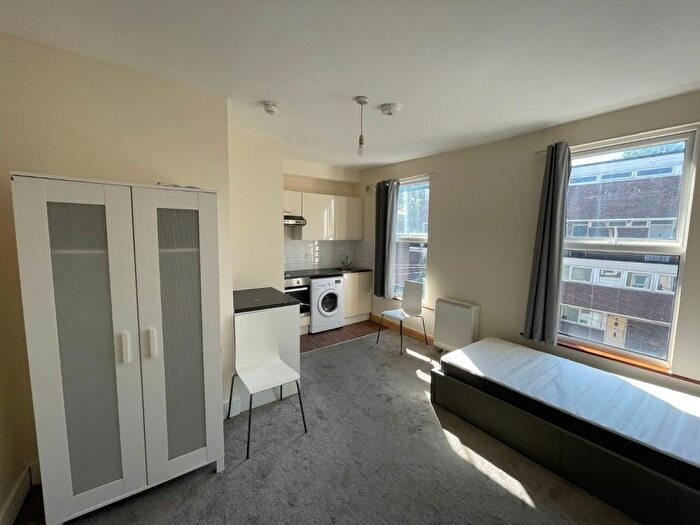 Studio To Rent In Sussex Way, Archway, N19