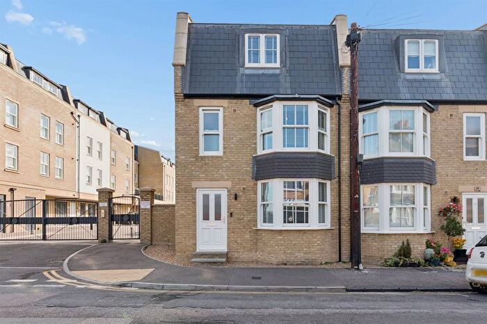 4 Bedroom Semi-Detached House For Sale In Richmond Street, Herne Bay, CT6