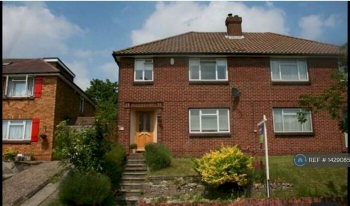 3 Bedroom Semi-Detached House To Rent In Orpington, Orpington, BR6