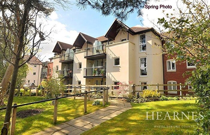 1 Bedroom Property For Sale In Ringwood Road, Ferndown, BH22